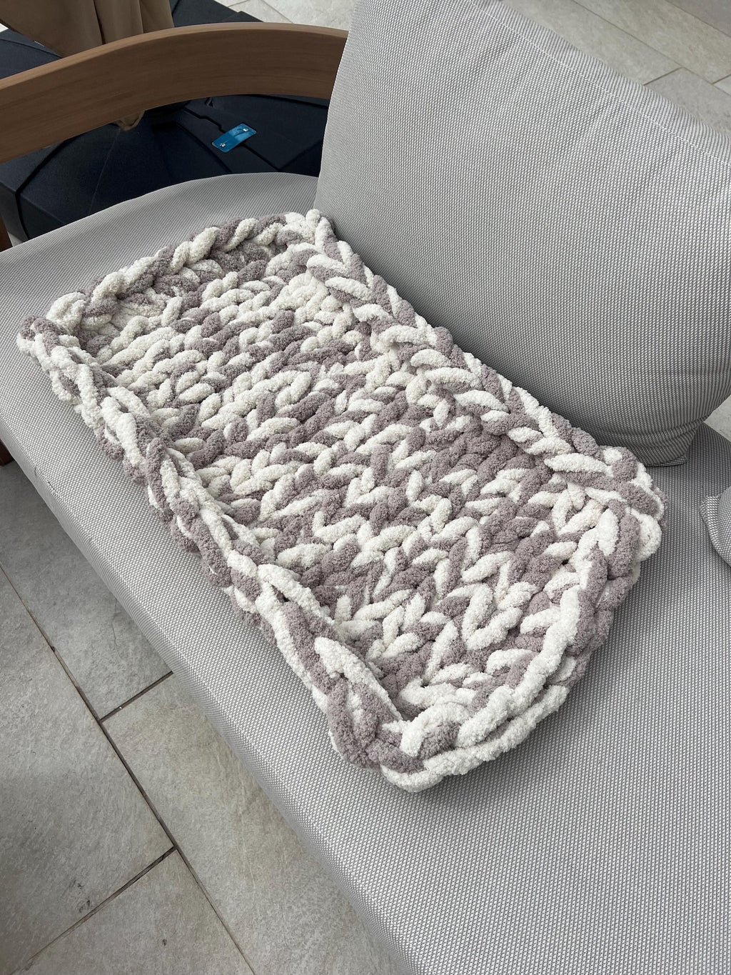 Extra Plüschiges Chenille-Haustierbett – Handgefertigtes Luxus-Kissen für Katzen, Kaninchen & kleine Hunde