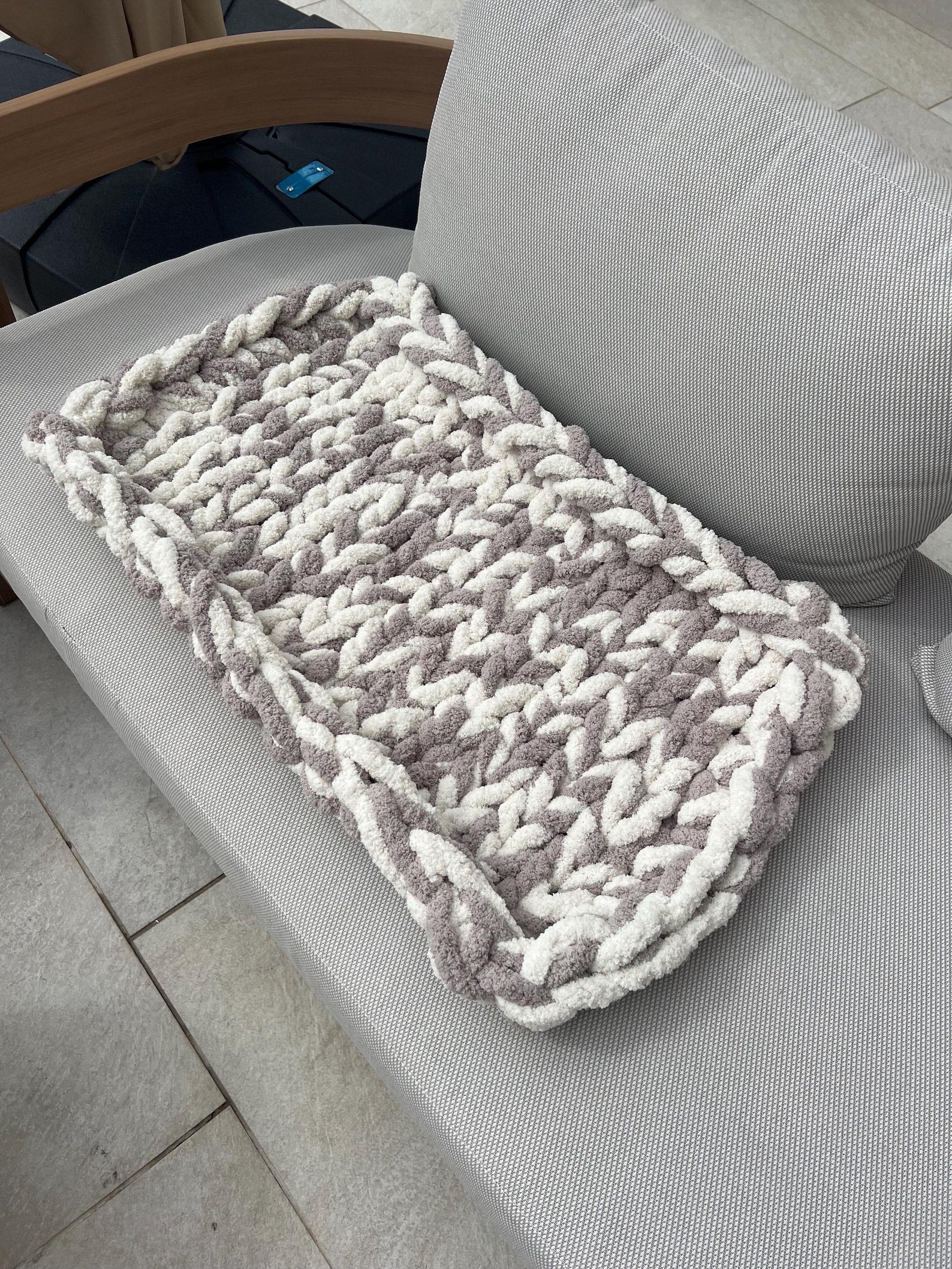 Extra Plüschiges Chenille-Haustierbett – Handgefertigtes Luxus-Kissen für Katzen, Kaninchen & kleine Hunde